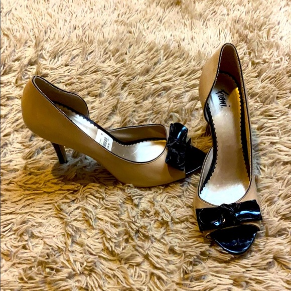Tan Fioni Pumps - Picture 2 of 5